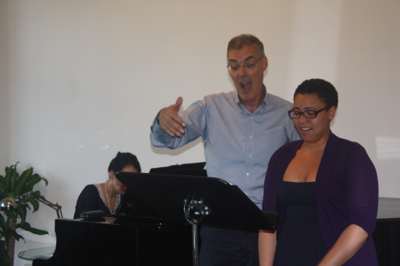 Der britische Pianist Roger Vignoles bei einem Meisterkurs, Sankt Goar International Music Festival und Akademie